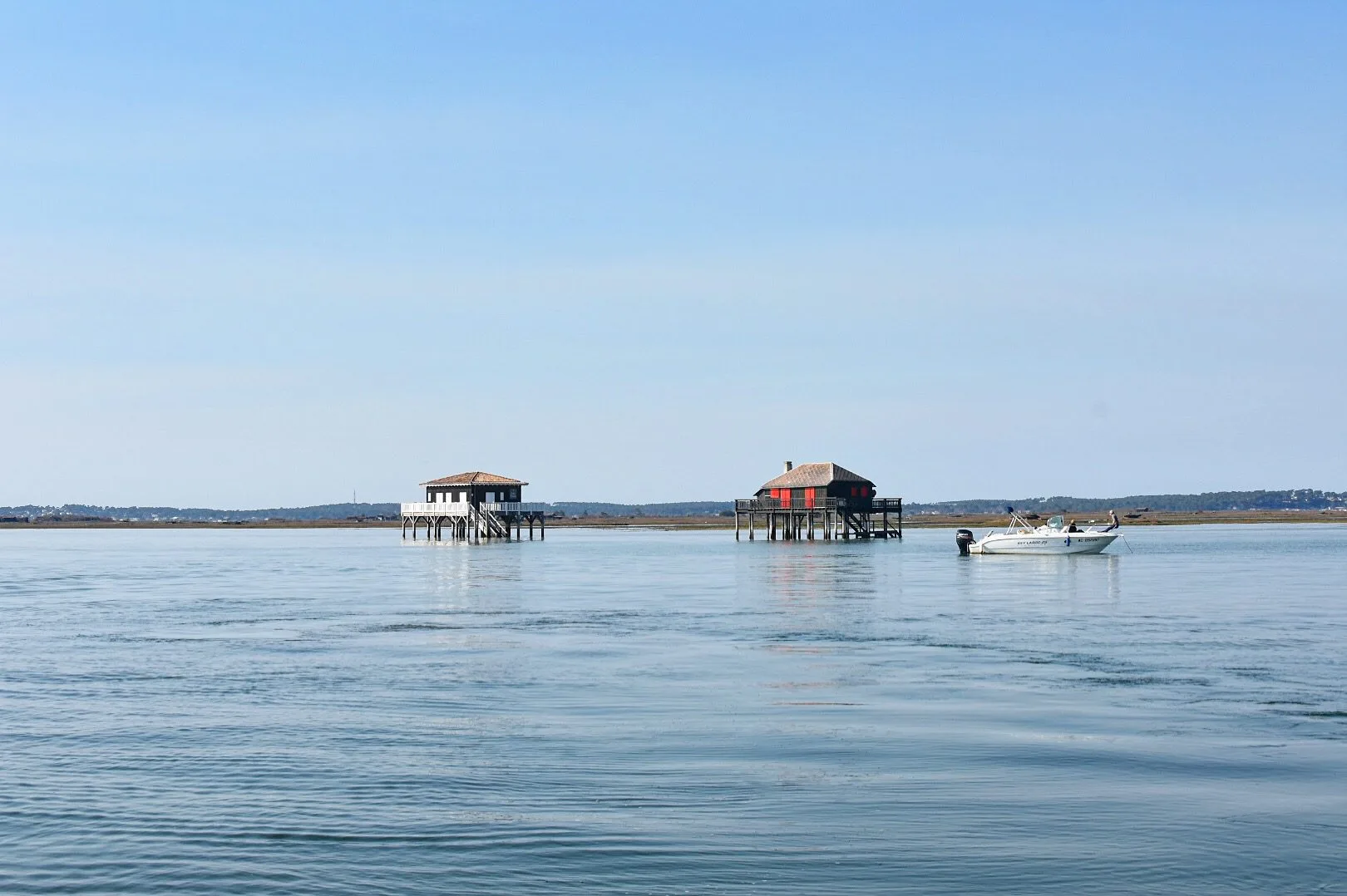 Que faire sur le Bassin d'Arcachon ? Le guide complet ! 3 les cabanes tchanquees du bassin arcachon