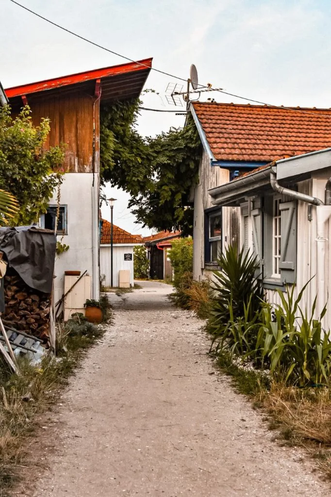 Que faire sur le Bassin d'Arcachon ? Le guide complet ! 7 visite du village de l herbe