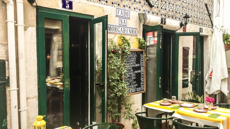 Que faire à Lisbonne en 4 jours : Le City-Guide ! 21 Une super adresse pour diner en écoutant du Fado à Lisbonne