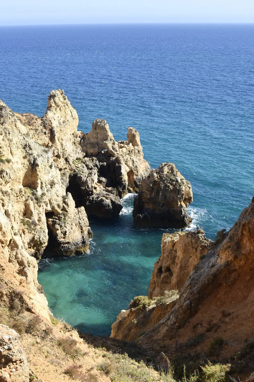 Visiter la Côte d'Algarve en 3 jours : que faire ? 17 La balade au bord des côtes constitue un incontournable à faire pour visiter la Côte d'Algarve en 3 jours