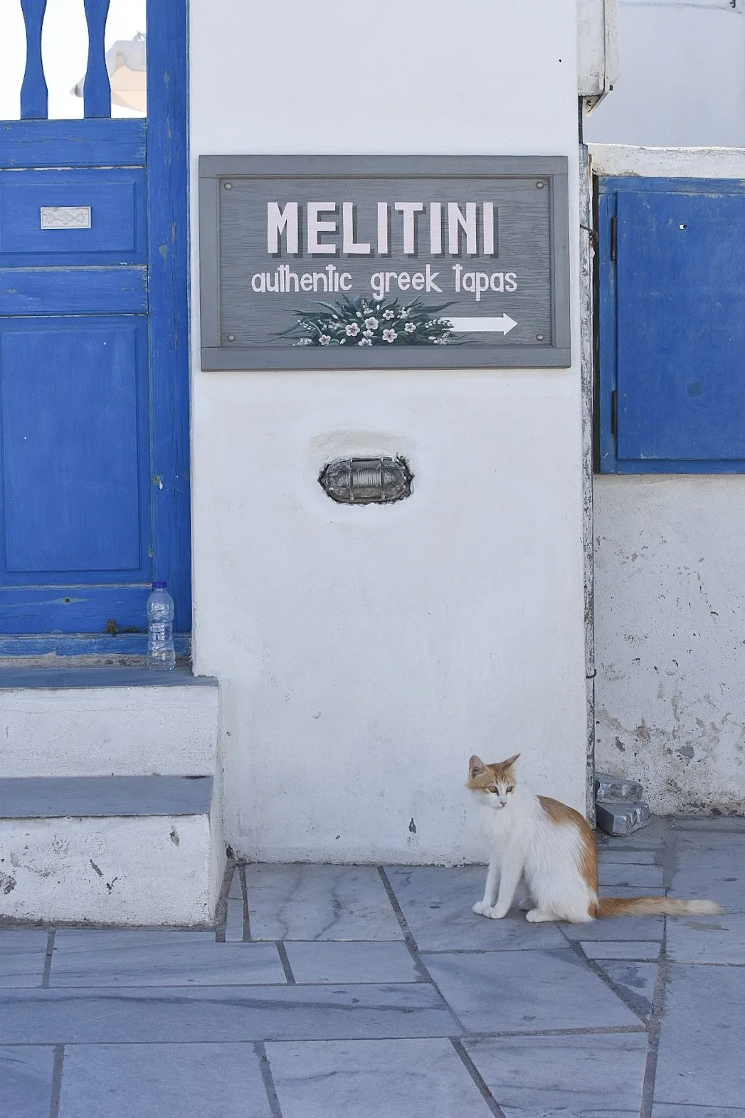 4 jours à Santorin : le guide pratique 7 ruelles du village authentique de Pyrgos à Santorin