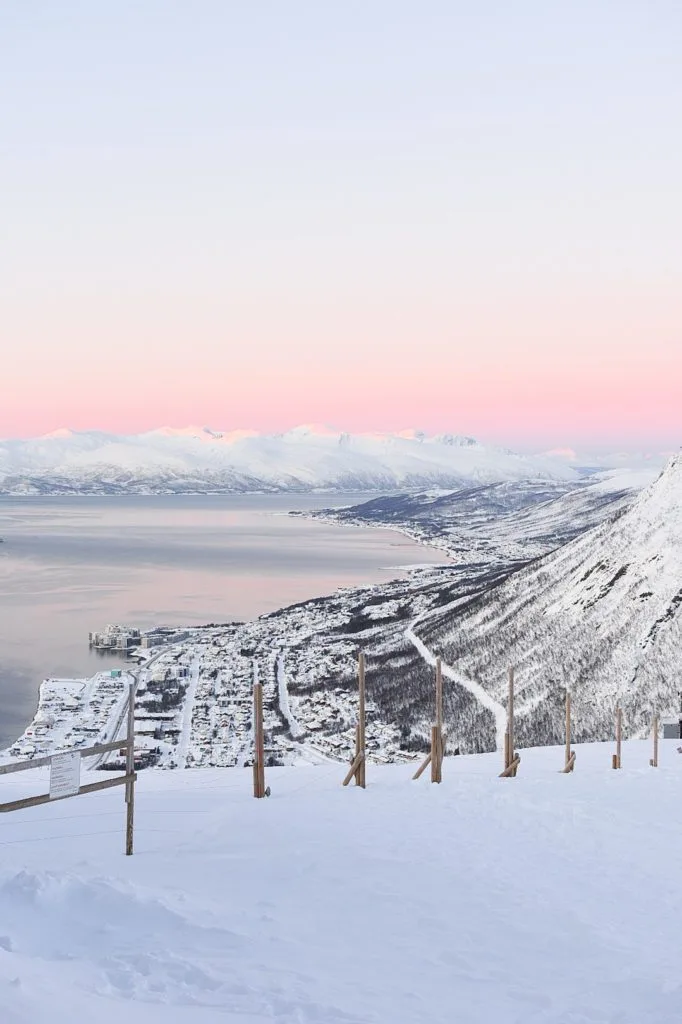Que faire à Tromsø ? Grimper au sommet du Fjellheisen bien sûr !