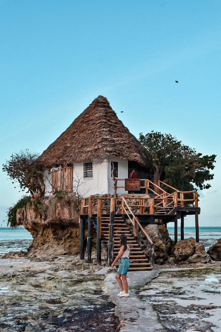 Pingwe et son fameux restaurant : The Rock où nous nous sommes régalés