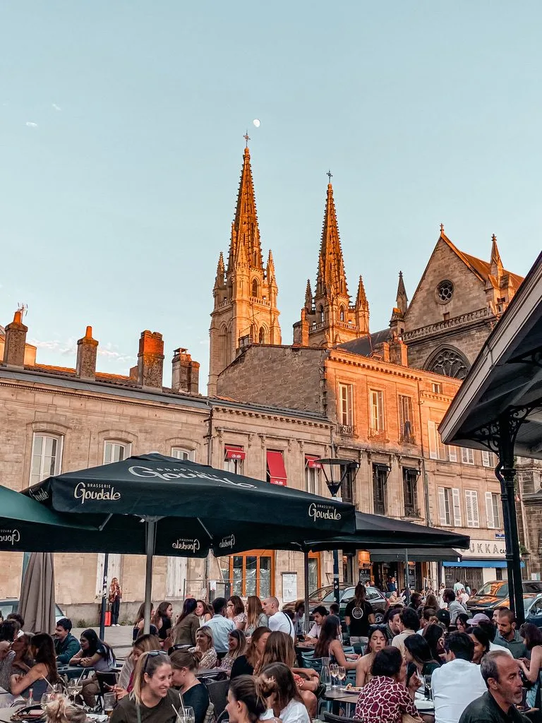 Visiter Bordeaux en 2 jours : Le TOP 15 5 place des chartrons