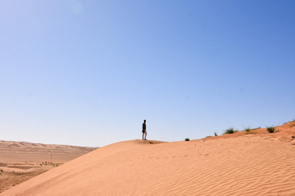 Visiter Oman en une semaine : le meilleur itinéraire 8 Un moment magique dans le désert de Wahiba Sands à Oman