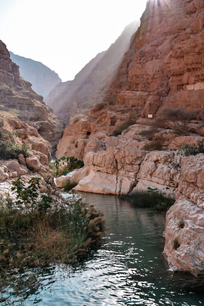 randonnée au Wadi Shab à Oman