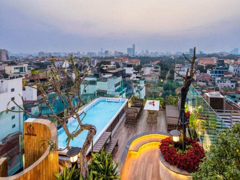 La vue depuis mon hôtel préféré dans le quartier de Hoan Kiem à Hanoï