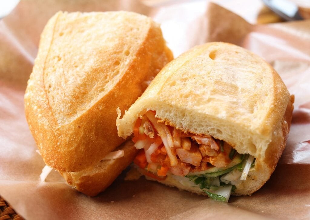 Top des spécialités à goûter au Vietnam 4 banh mi