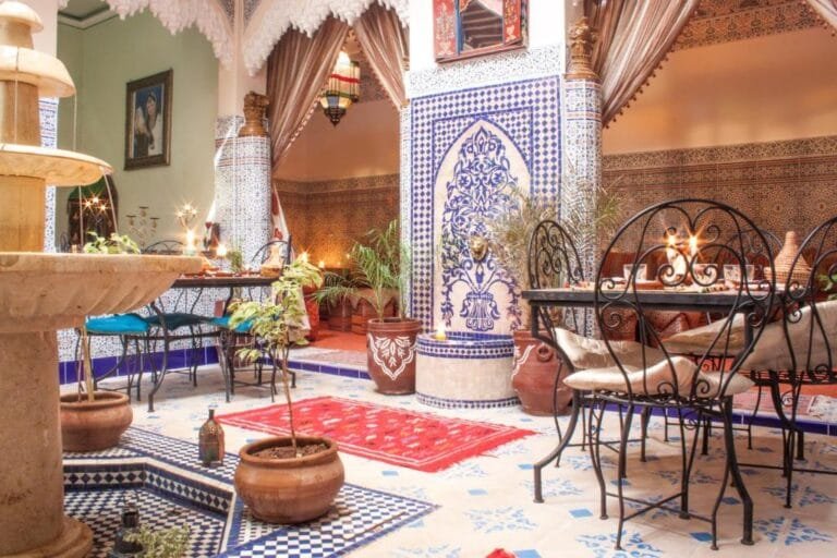 Riad traditionnel avec patio fleuri à deux pas du Jardin Majorelle à Marrakech