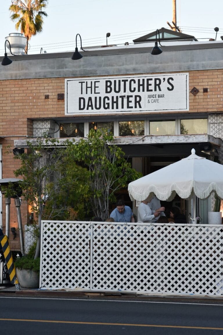 Façade d'un bon brunch où manger à Los Angeles dans le quartier de Venice Beach