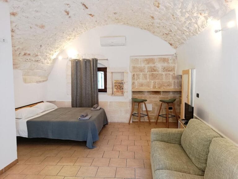 Chambre confortable pour passer la nuit à Ostuni dans les Pouilles