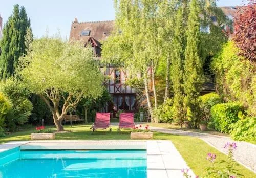 Hôtel avec piscine où dormir pour visiter les Châteaux de la Loire