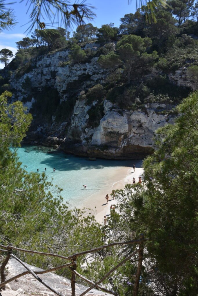 Que faire à Minorque en 4 jours : guide complet 2 randonnée Camí de Cavalls entre Cala Turqueta et Cala Macarella pendant ma visite de Minorque en 4 jours