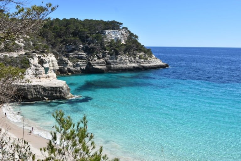 Vue sur la Méditerranée lors de mon voyage de 4 jours à Minorque