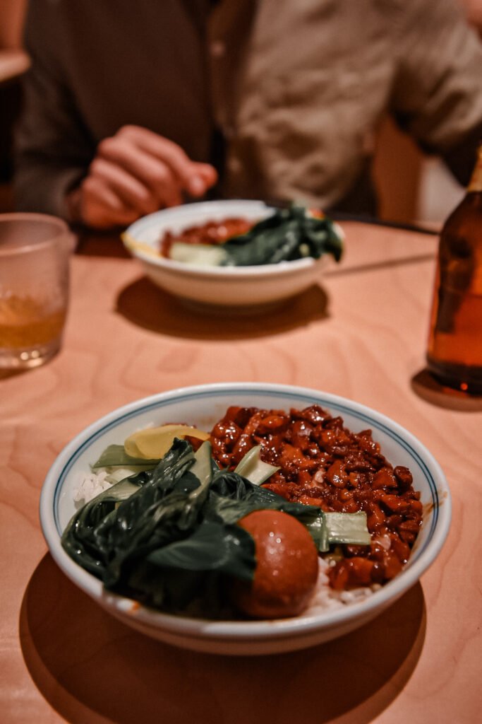 Que faire à Shanghai en 3 jours : itinéraire complet 17 Dîner dans un restaurant traditionnel près de People's Square