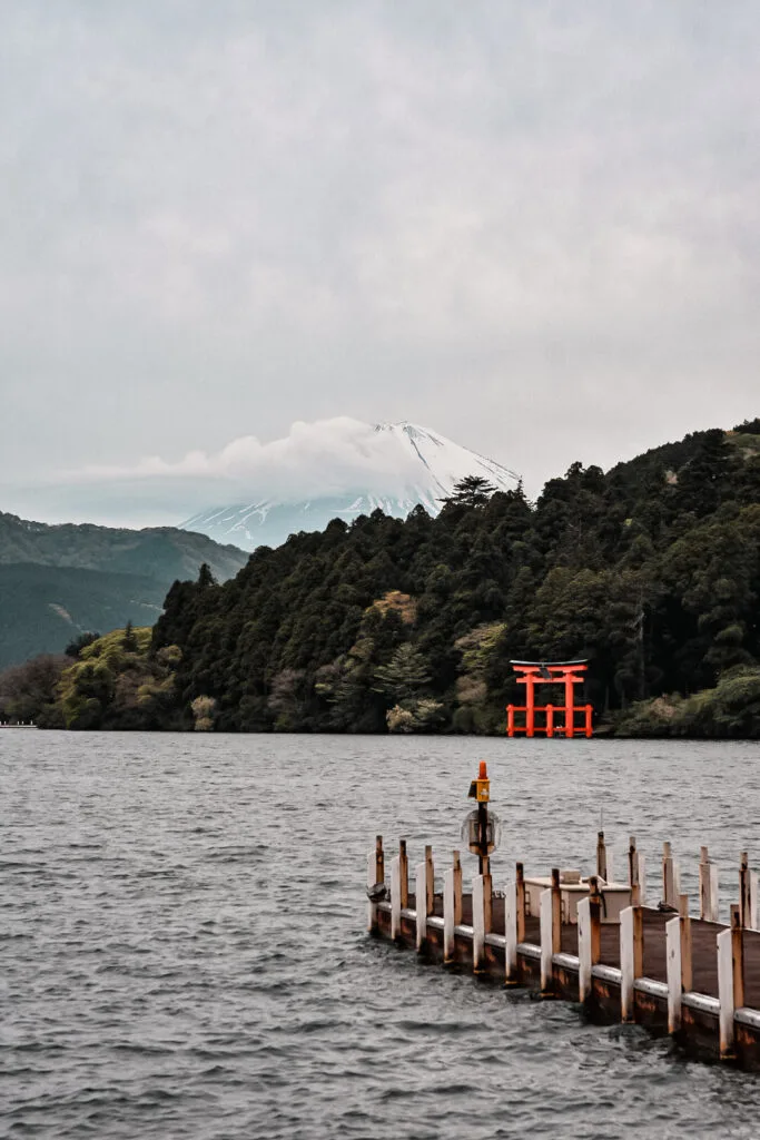 vue sur le mont fuji depuis le lac Ashi
