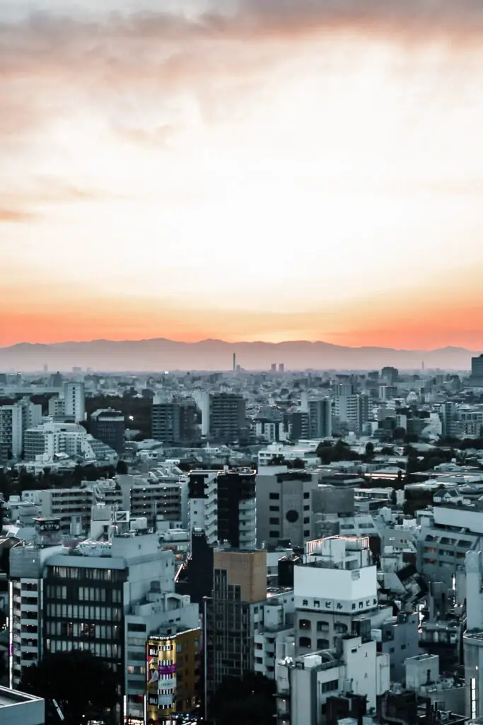 coucher de soleil sur les hauteurs de Tokyo