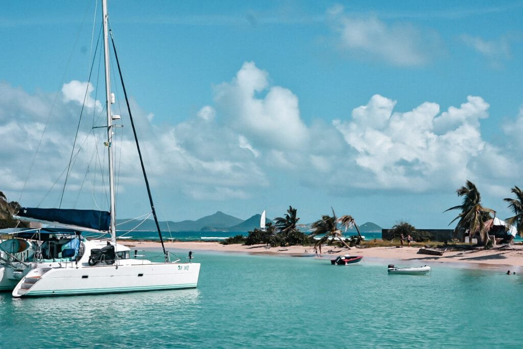 visite des îles Grenadines en Catamaran