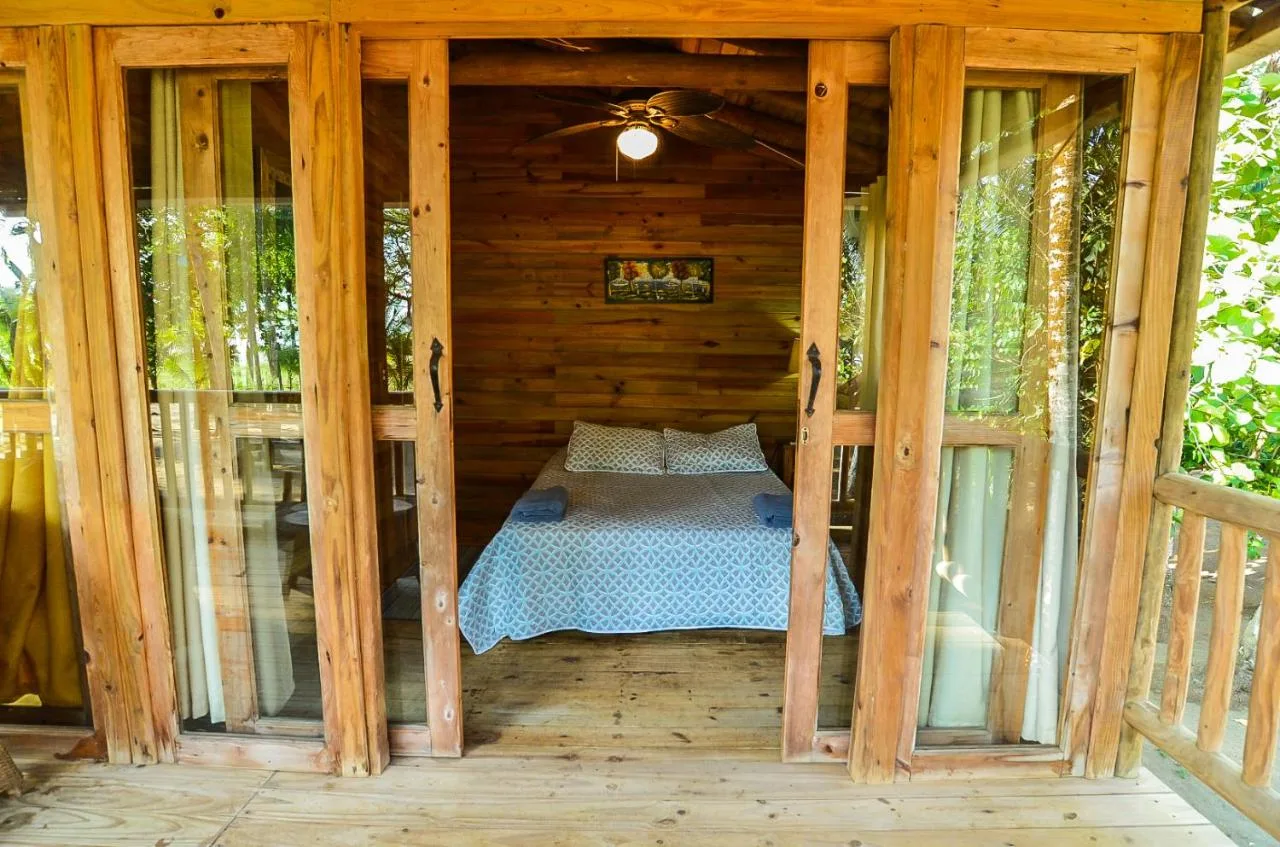 Hotel Oasis Surf Camp